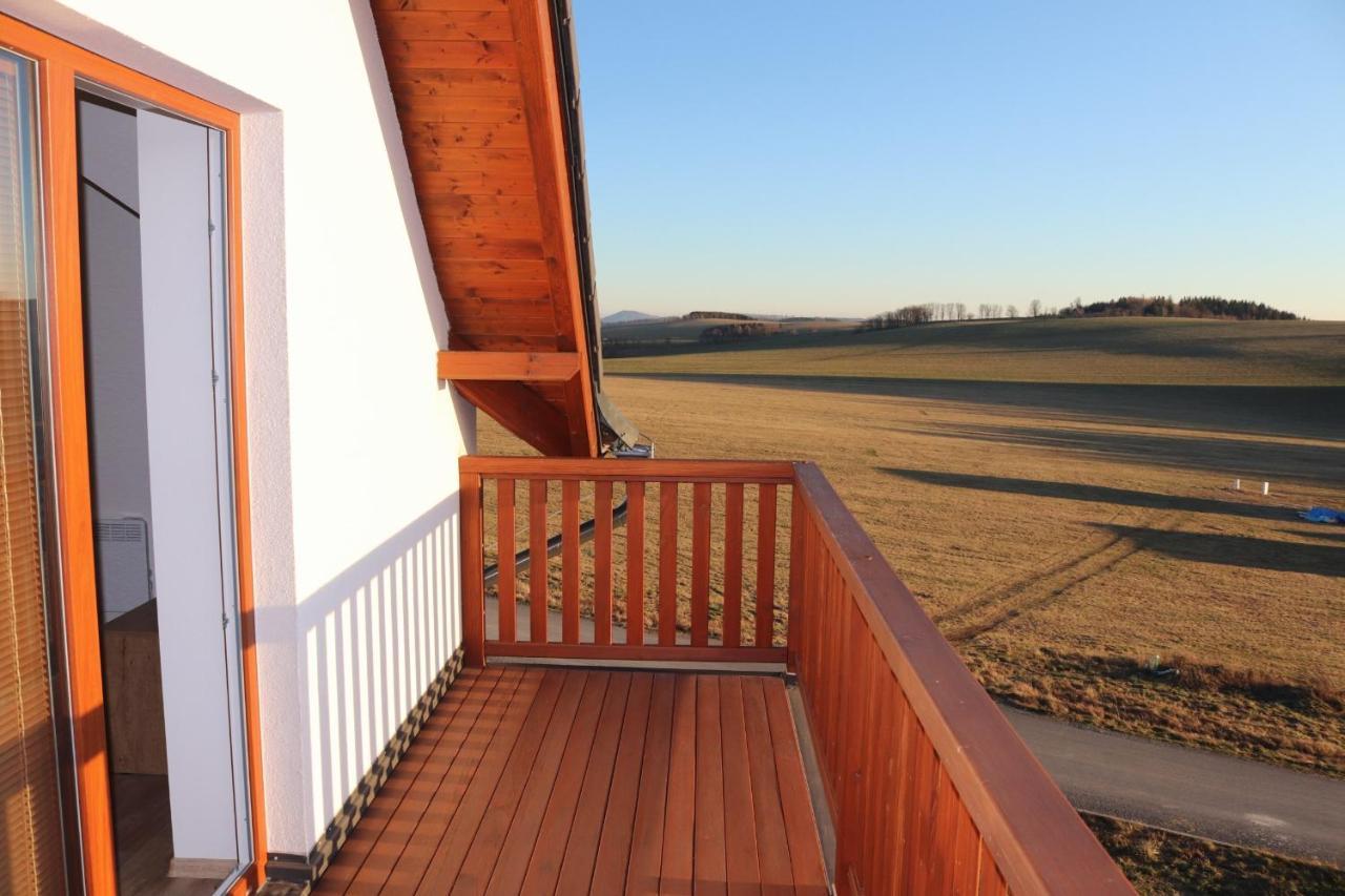 Horske Apartmany Na Pastvinach Vaclavov u Bruntalu ภายนอก รูปภาพ