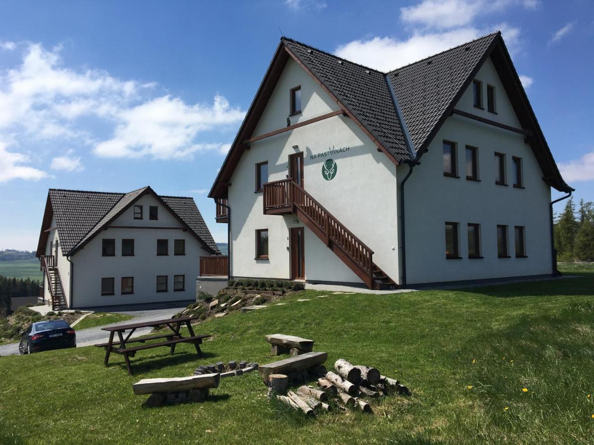 Horske Apartmany Na Pastvinach Vaclavov u Bruntalu ภายนอก รูปภาพ